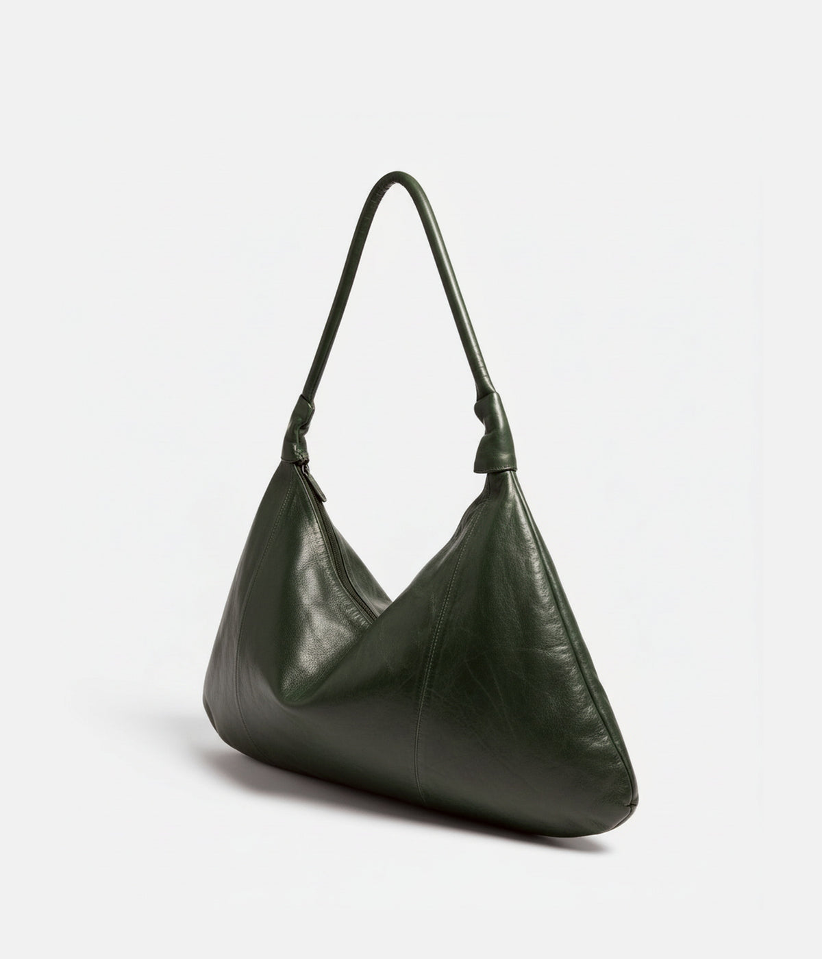 Sac Frida vert AUNE — vue trois-quarts, porté — AUNE